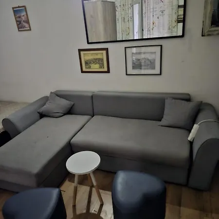 Central 25M2 Studio With Big Patio *