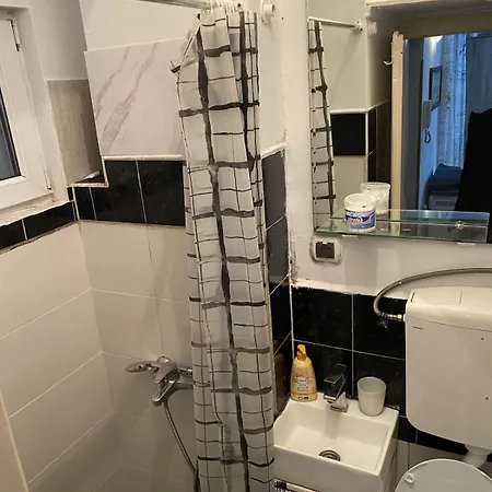 Central 25M2 Studio With Big Patio Apartment