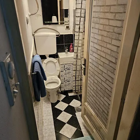 Apartment Central 25M2 Studio With Big Patio *